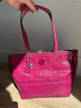 Coach F19198 Hot Pink Patent Leather Signature Tote Y2K